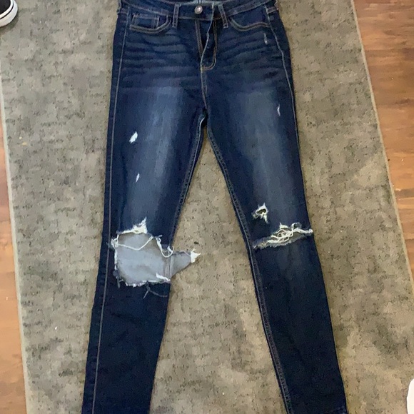 Hollister Crop High Rise - Picture 2 of 5